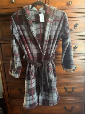 Cuddl Duds Kids Gray and Red Plaid Fleece Robe with Hood